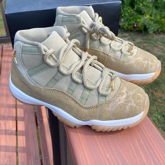 Jordan 11 Retro “Olive” - Picture 8 of 11